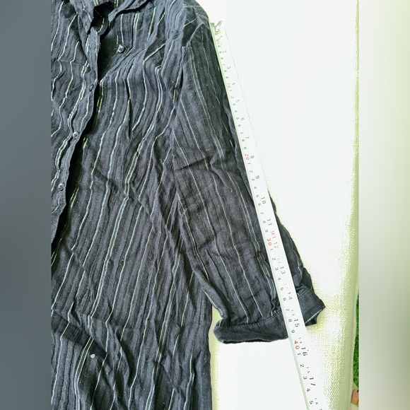 Beechers Brook | long black top blouse with silver lines | size S - Picture 8 of 9